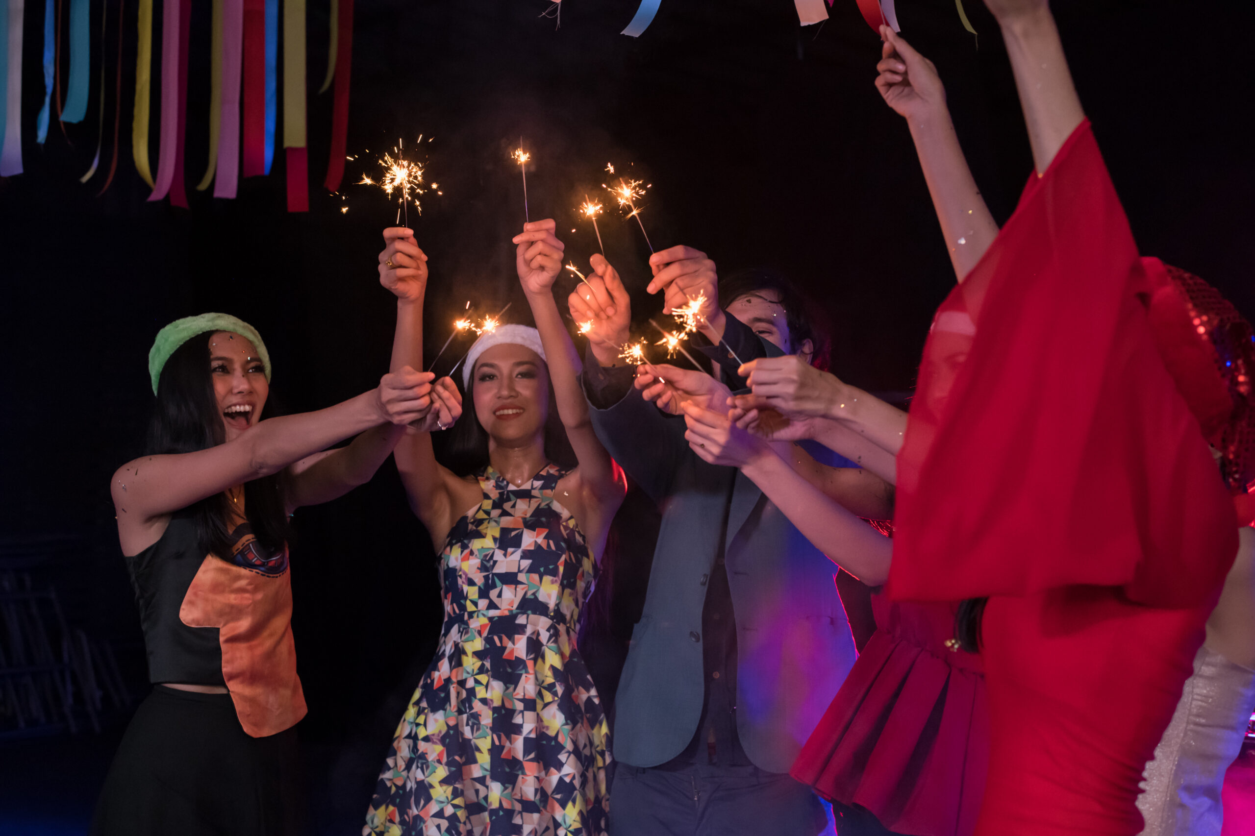 Freunde feiern bei Moon Event